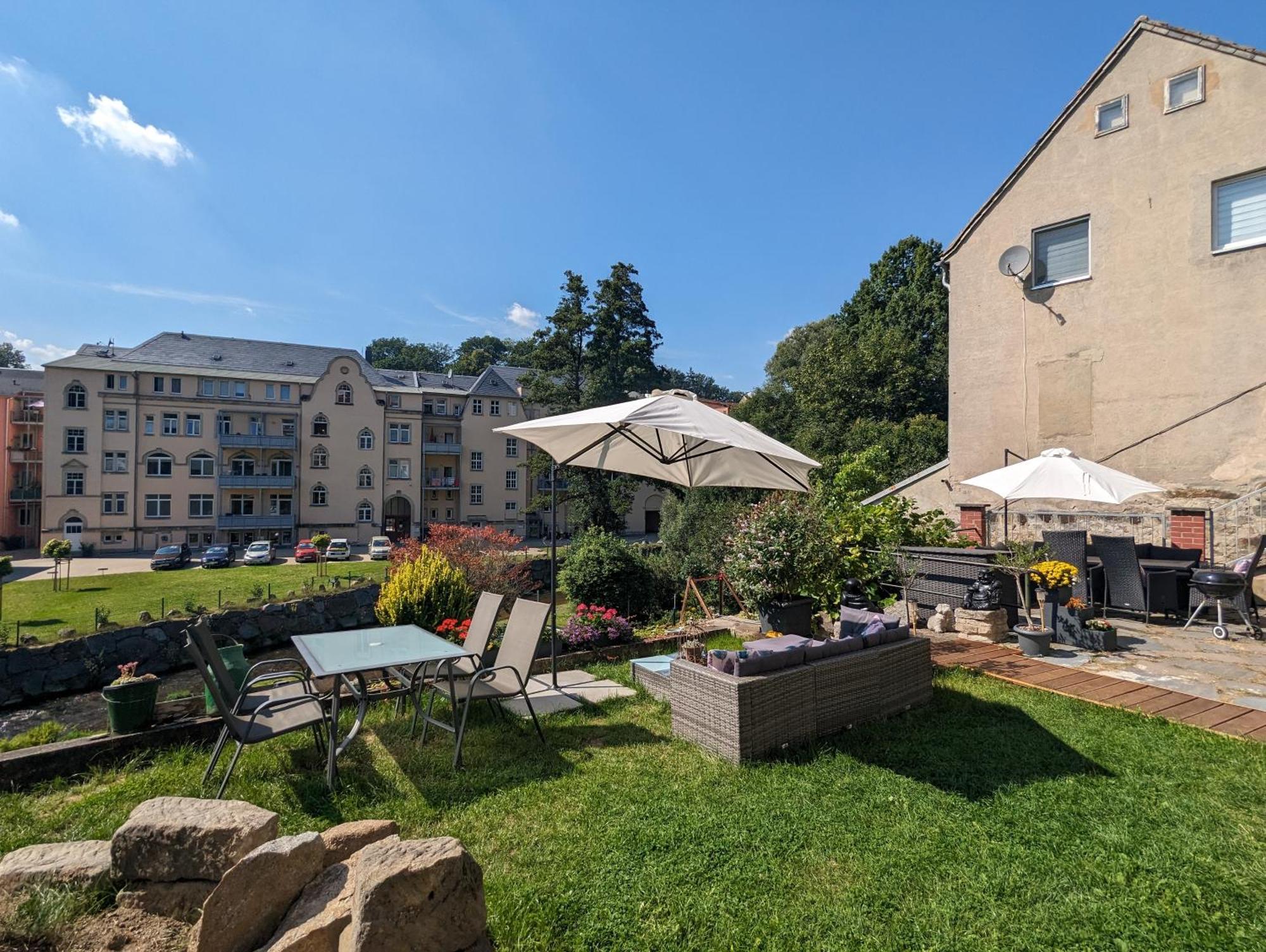 Hw3 - Urlaubsmagie - Helle, Grosse Wohnung Mit Pool Sebnitz Esterno foto