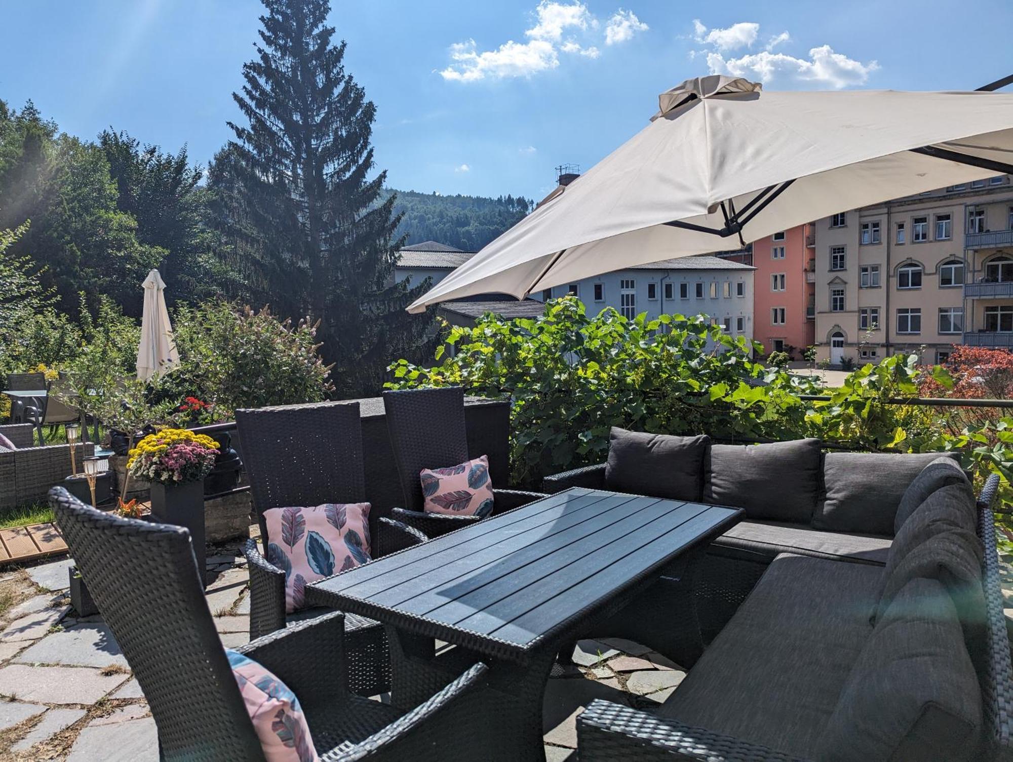 Hw3 - Urlaubsmagie - Helle, Grosse Wohnung Mit Pool Sebnitz Esterno foto