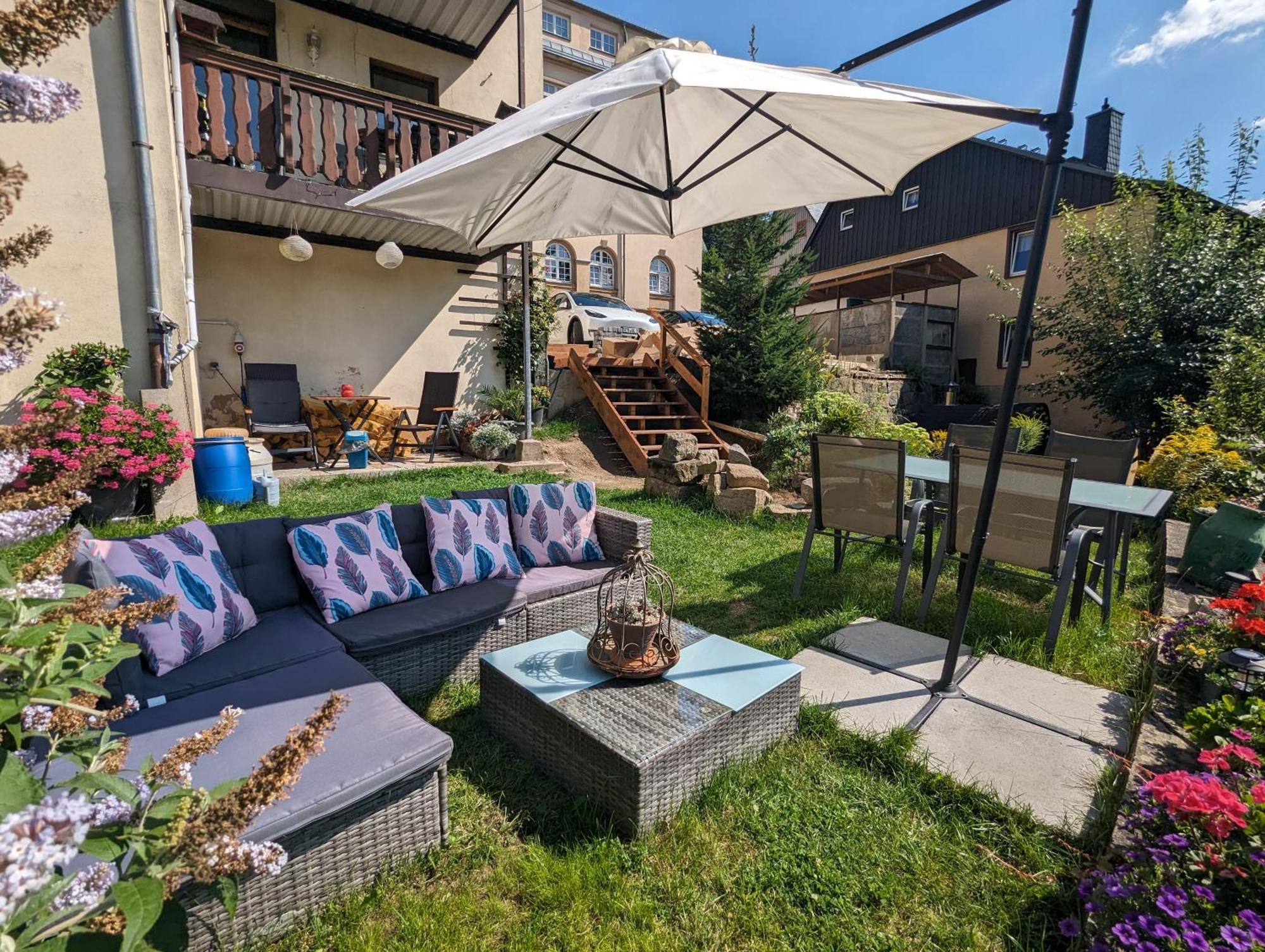 Hw3 - Urlaubsmagie - Helle, Grosse Wohnung Mit Pool Sebnitz Esterno foto