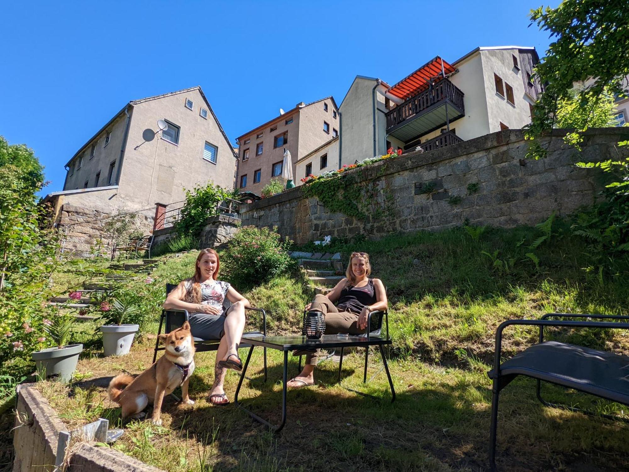 Hw3 - Urlaubsmagie - Helle, Grosse Wohnung Mit Pool Sebnitz Esterno foto