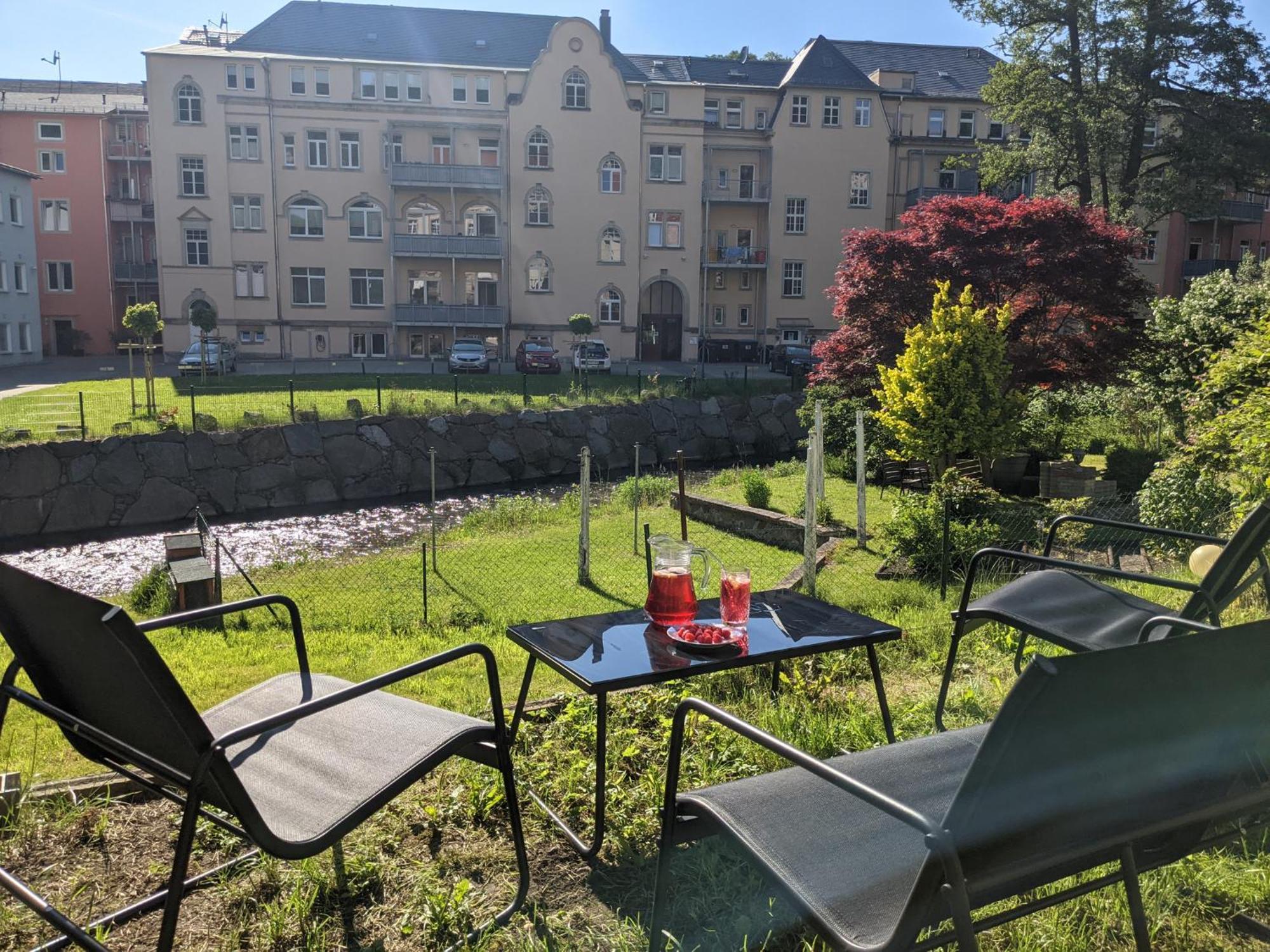 Hw3 - Urlaubsmagie - Helle, Grosse Wohnung Mit Pool Sebnitz Esterno foto