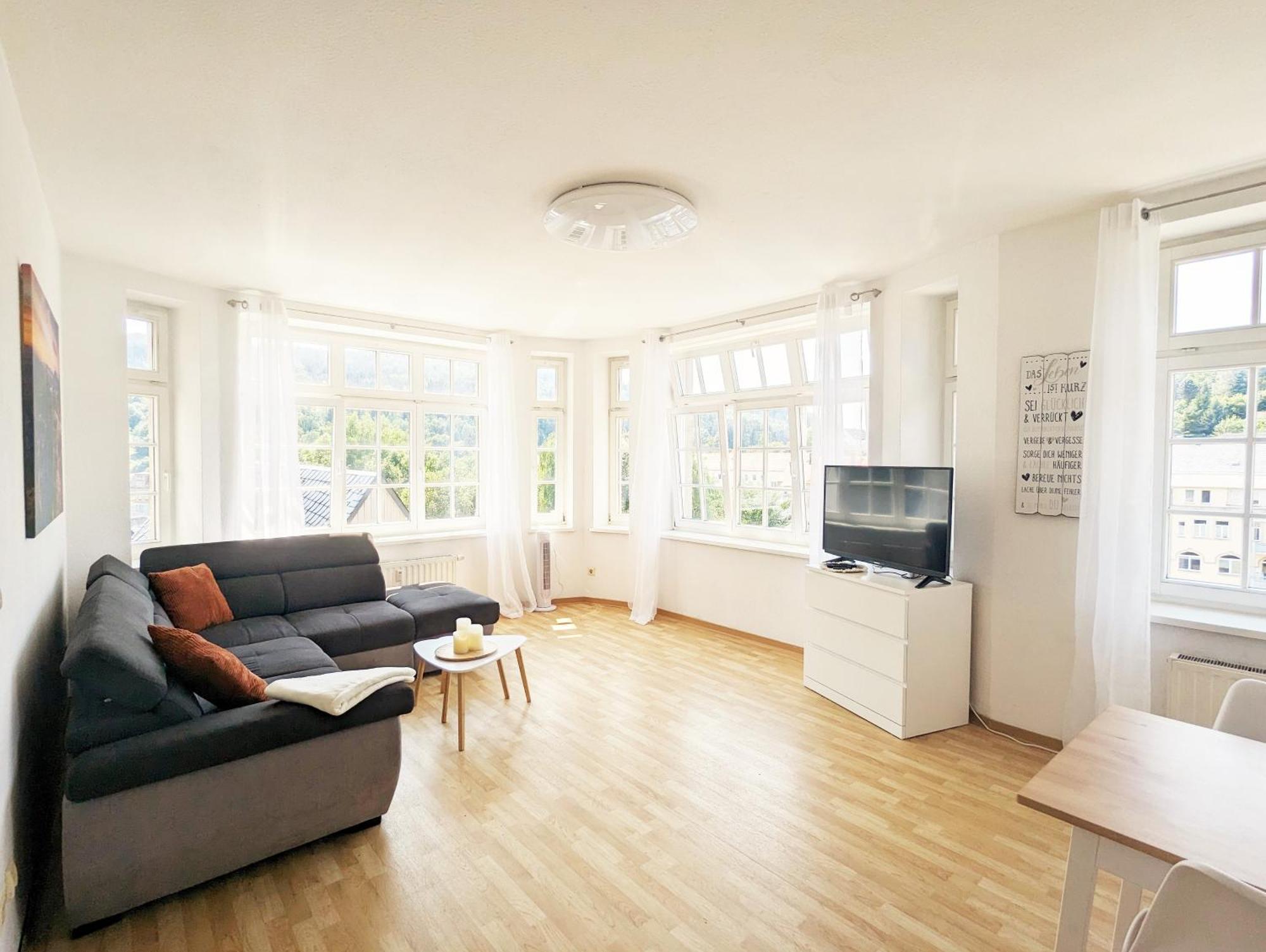 Hw3 - Urlaubsmagie - Helle, Grosse Wohnung Mit Pool Sebnitz Esterno foto