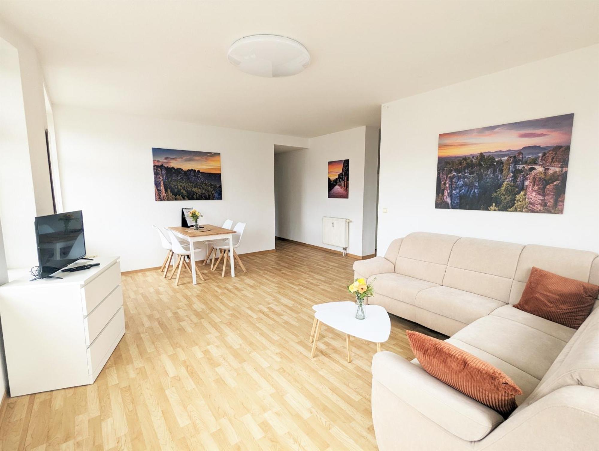 Hw3 - Urlaubsmagie - Helle, Grosse Wohnung Mit Pool Sebnitz Esterno foto